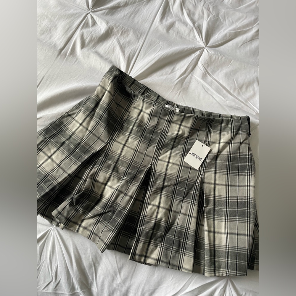 Ardene Black and White Plaid Skirt